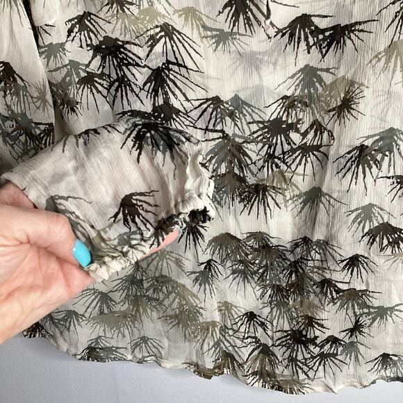 Tommy Bahama Women's Tropical Print Sheer Silk Long Sleeve Tie Front‎ Blouse XS - Picture 3 of 8